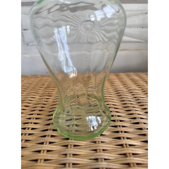Vintage 30's Optic Ribbed Green Glass Uranium Vase 9" - Picture 10 of 16